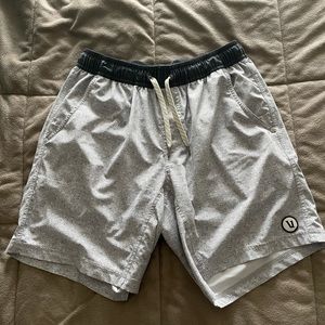 Vuori Kore Shorts men’s size small 7” inseam